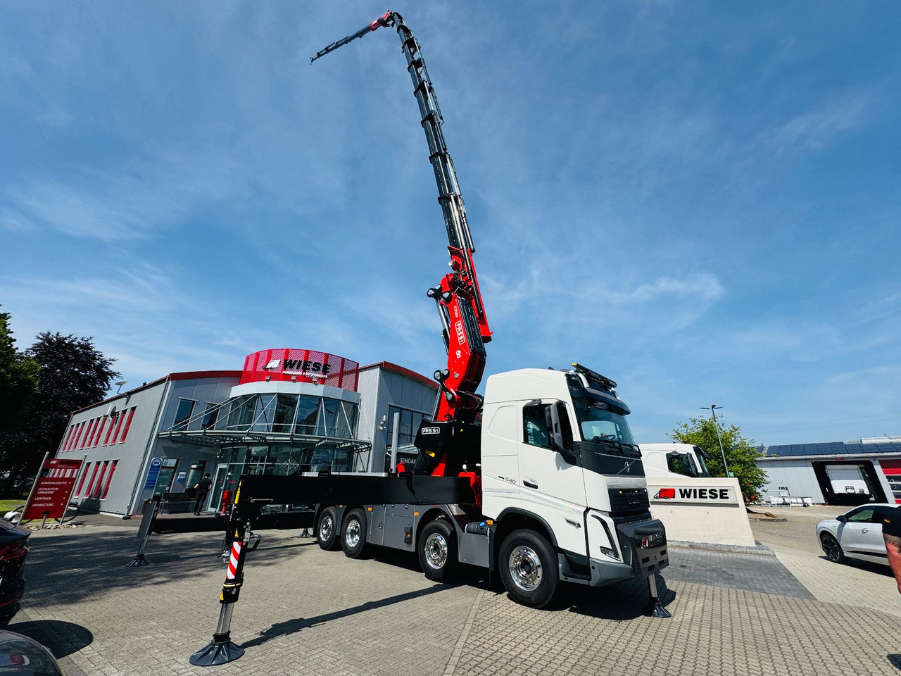 Volvo FH 540 mit Fassi F2150RAL Fly Jib + Winde - Crane truck: picture 1 Volvo FH 540 mit Fassi F2150RAL Fly Jib + Winde - Crane truck: picture 1