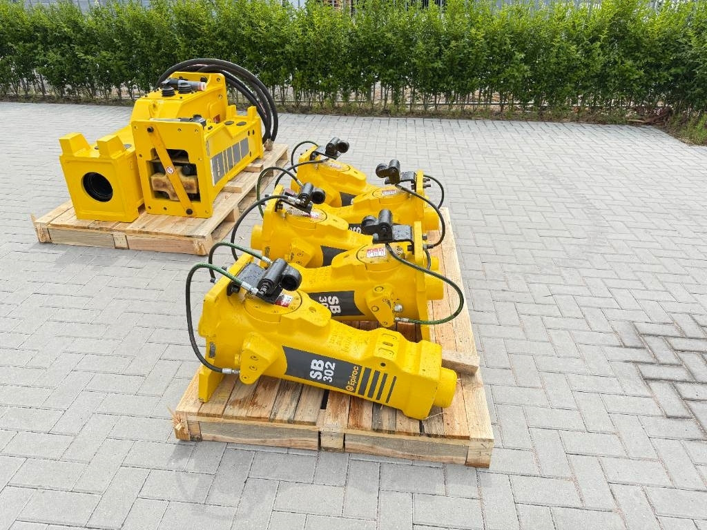 Epiroc Atlas copco SB302 - Hydraulic hammer for Construction machinery: picture 2 Epiroc Atlas copco SB302 - Hydraulic hammer for Construction machinery: picture 2