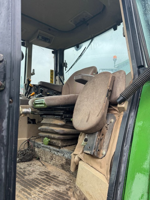 JOHN DEERE 6310 - Farm tractor: picture 5 JOHN DEERE 6310 - Farm tractor: picture 5