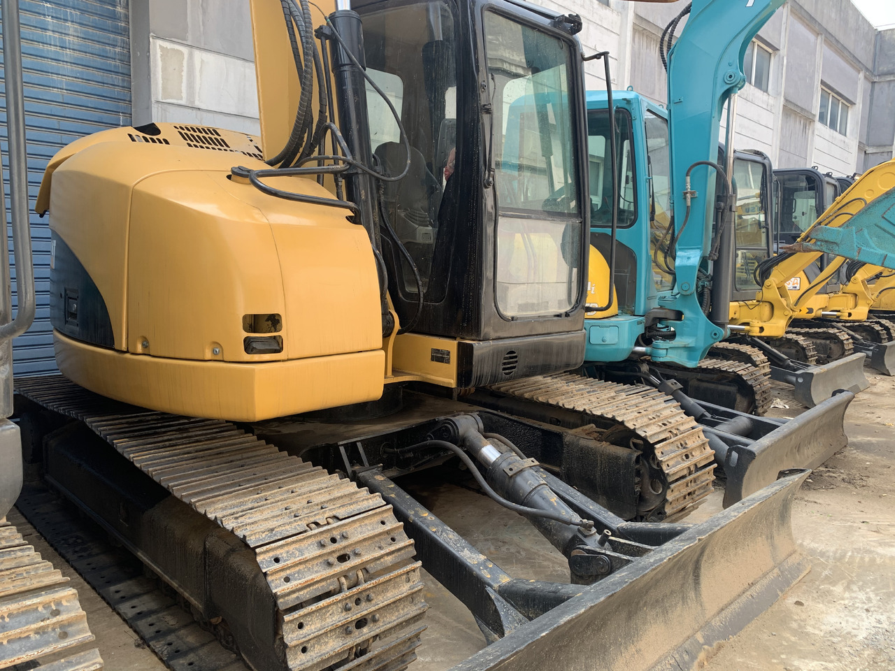 CATERPILLAR 308D - Mini excavator: picture 1 CATERPILLAR 308D - Mini excavator: picture 1