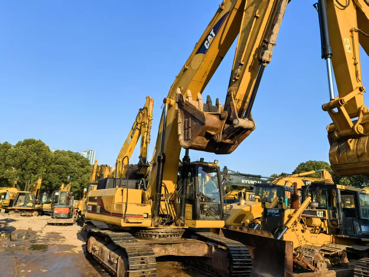 CATERPILLAR 330B - Crawler excavator: picture 3 CATERPILLAR 330B - Crawler excavator: picture 3