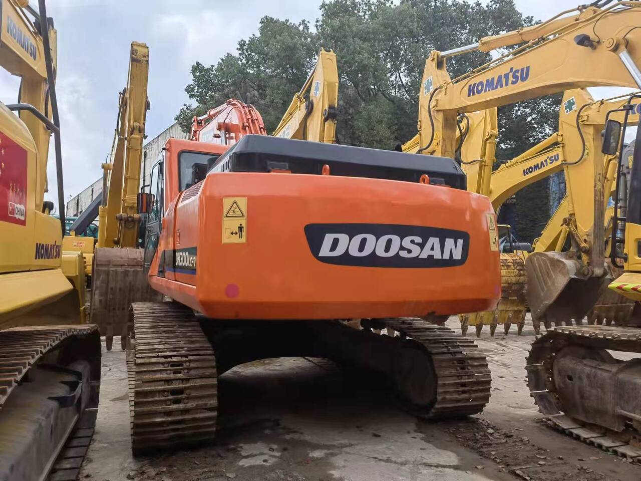 DOOSAN DH300 - Crawler excavator: picture 3 DOOSAN DH300 - Crawler excavator: picture 3