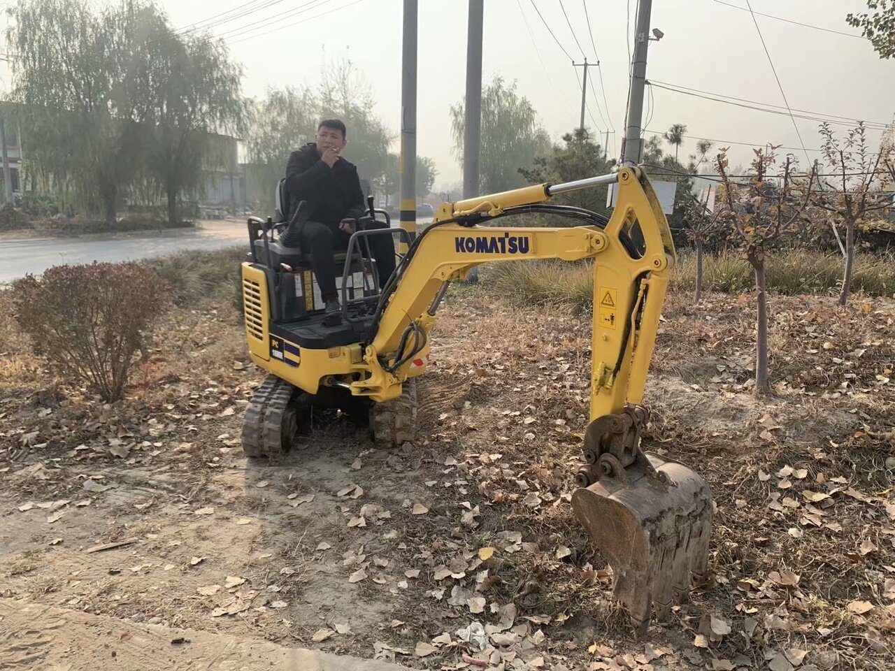 KOMATSU PC18MR - Crawler excavator: picture 1 KOMATSU PC18MR - Crawler excavator: picture 1