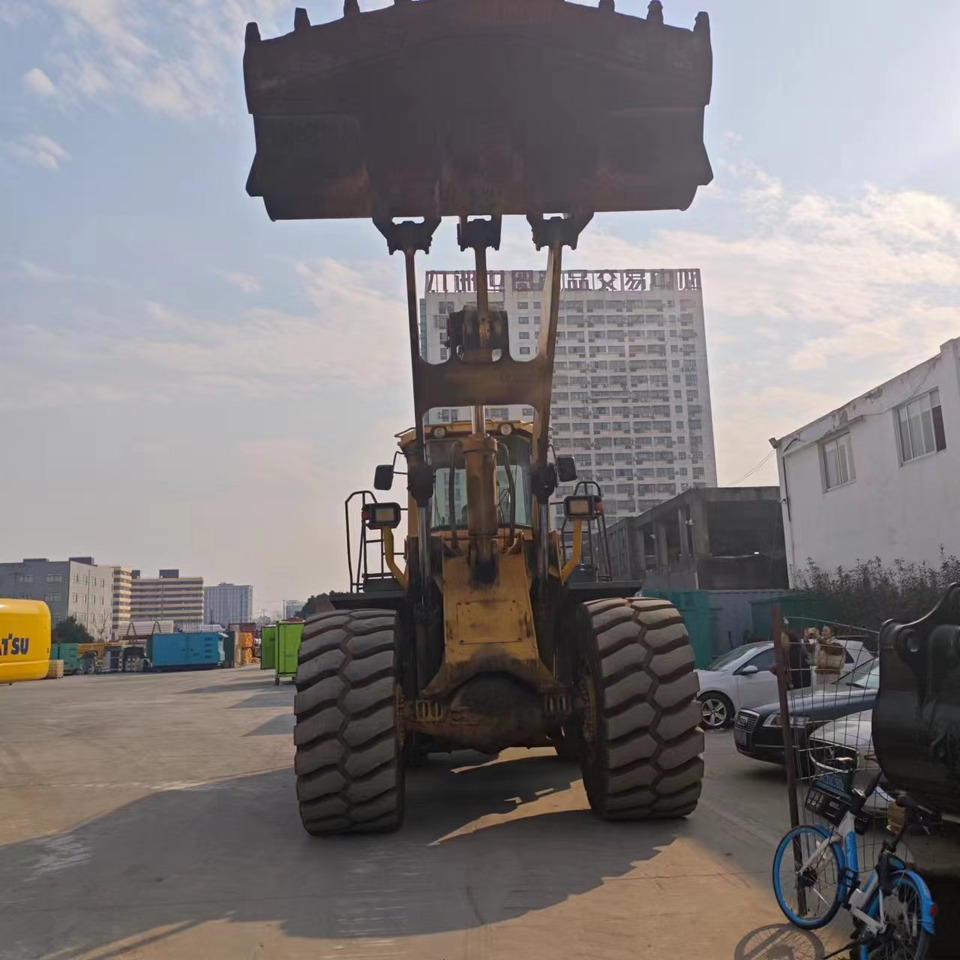 KOMATSU WA600-3 - Wheel loader: picture 2 KOMATSU WA600-3 - Wheel loader: picture 2