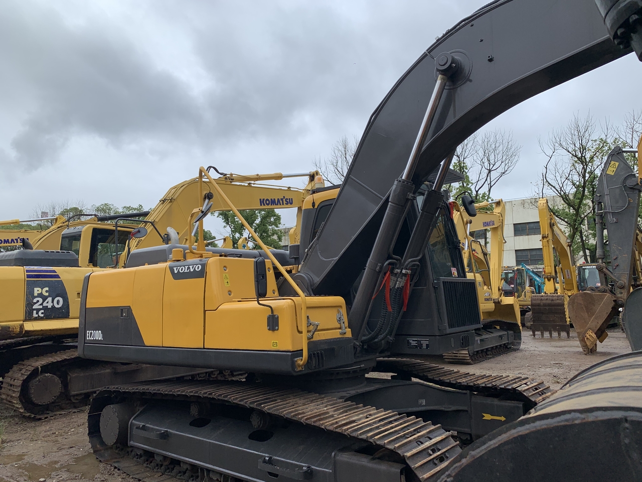 VOLVO EC200DL - Crawler excavator: picture 4 VOLVO EC200DL - Crawler excavator: picture 4