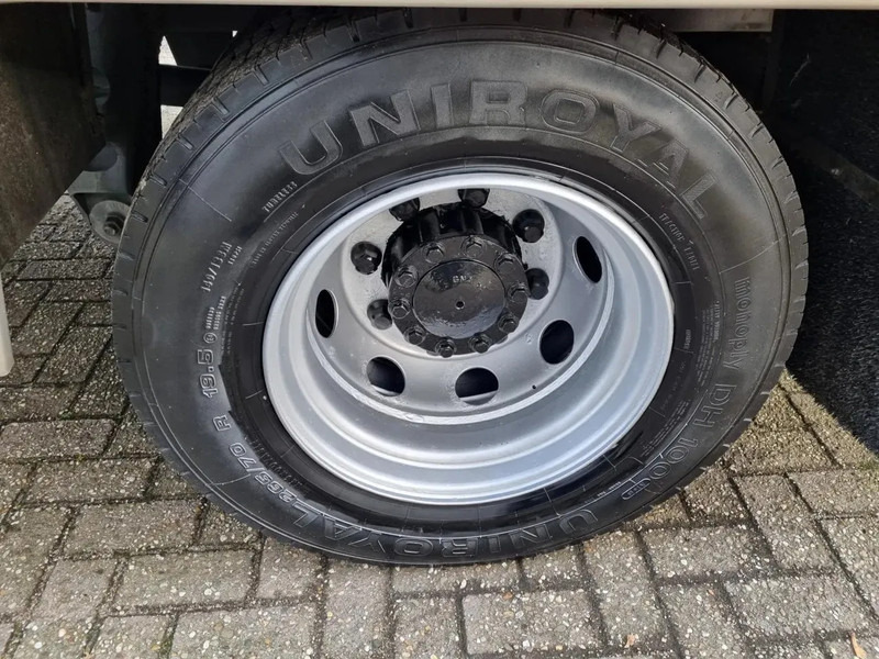 Refrigerator truck DAF LF 220 Kuhlkoffer/Carrier 750MT MULTITEMP/ LBW/ EURO 6: picture 18 Refrigerator truck DAF LF 220 Kuhlkoffer/Carrier 750MT MULTITEMP/ LBW/ EURO 6: picture 18