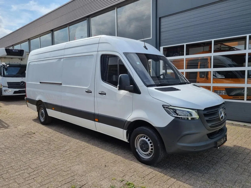 Mercedes-Benz Sprinter 315 CDI L3H2/ Airco/ Navi/ Xenon - Small van: picture 1 Mercedes-Benz Sprinter 315 CDI L3H2/ Airco/ Navi/ Xenon - Small van: picture 1
