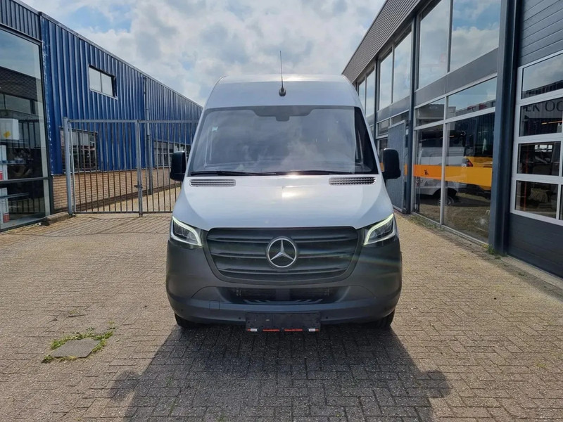 Mercedes-Benz Sprinter 315 CDI L3H2/ Airco/ Navi/ Xenon - Small van: picture 3 Mercedes-Benz Sprinter 315 CDI L3H2/ Airco/ Navi/ Xenon - Small van: picture 3