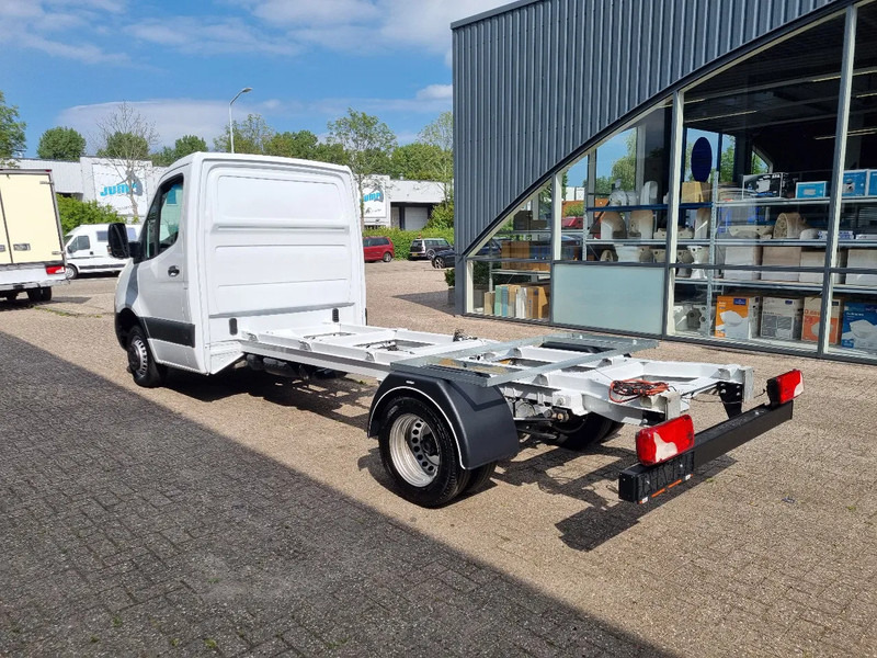 Mercedes-Benz Sprinter 516 CDI Chassis Cabine 4.33 WB GVW 3500 kg Euro 6 - Open body delivery van: picture 5 Mercedes-Benz Sprinter 516 CDI Chassis Cabine 4.33 WB GVW 3500 kg Euro 6 - Open body delivery van: picture 5