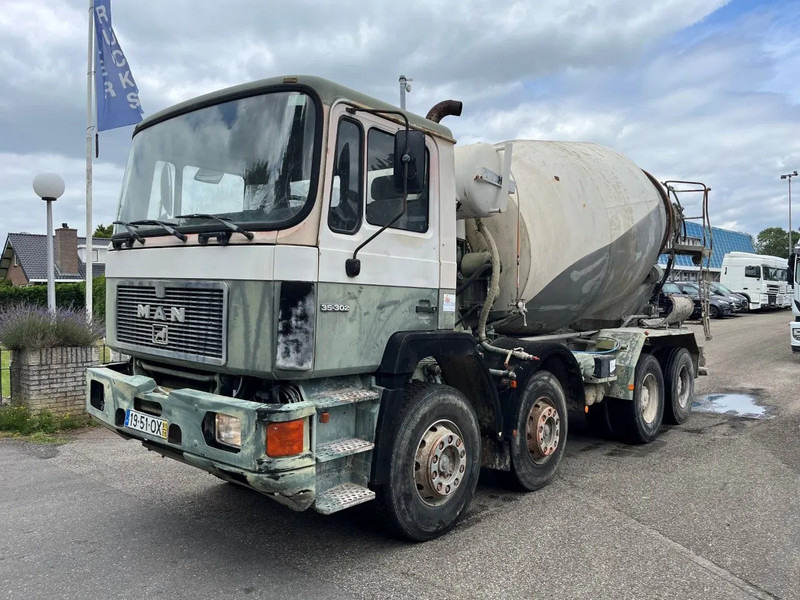MAN 35.302 8x4 FULL STEEL SPRING MANUAL ZF GEARBOX !!! 6 CILINDER !!! - Concrete mixer truck: picture 1 MAN 35.302 8x4 FULL STEEL SPRING MANUAL ZF GEARBOX !!! 6 CILINDER !!! - Concrete mixer truck: picture 1