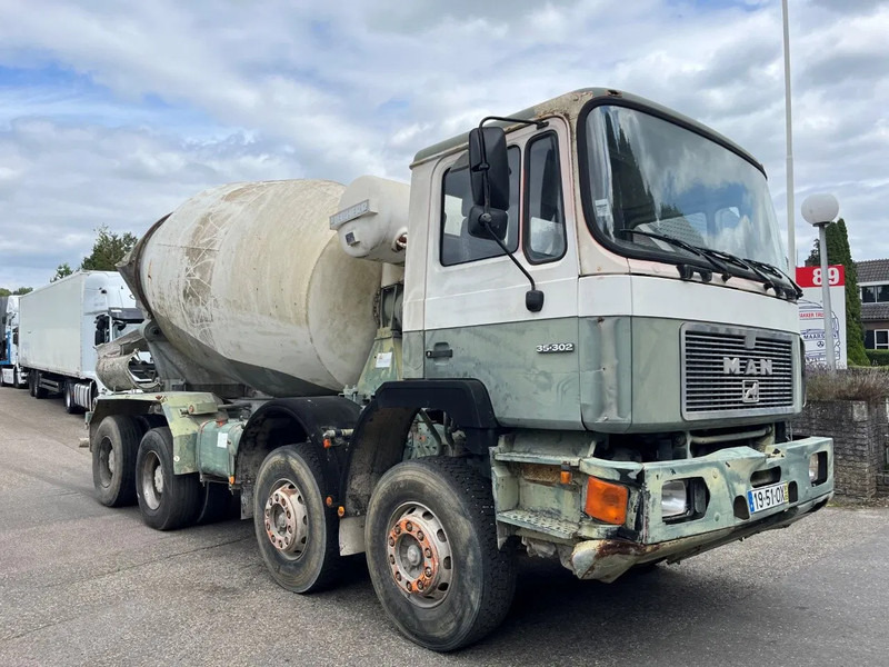 MAN 35.302 8x4 FULL STEEL SPRING MANUAL ZF GEARBOX !!! 6 CILINDER !!! - Concrete mixer truck: picture 4 MAN 35.302 8x4 FULL STEEL SPRING MANUAL ZF GEARBOX !!! 6 CILINDER !!! - Concrete mixer truck: picture 4