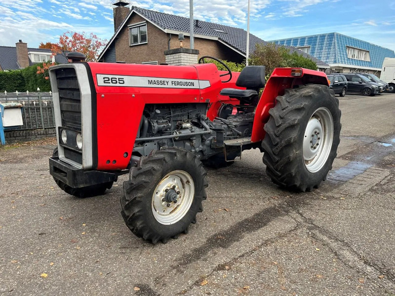 Massey Ferguson 265 MF 265 4x2 tractor - Farm tractor: picture 1 Massey Ferguson 265 MF 265 4x2 tractor - Farm tractor: picture 1