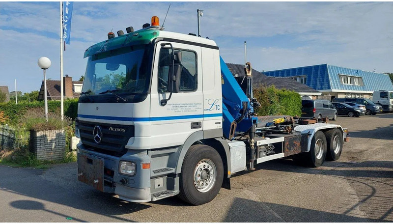 Mercedes-Benz Actros 2641 EPS 3 pedal 6x4 Container crane - Crane truck: picture 1 Mercedes-Benz Actros 2641 EPS 3 pedal 6x4 Container crane - Crane truck: picture 1