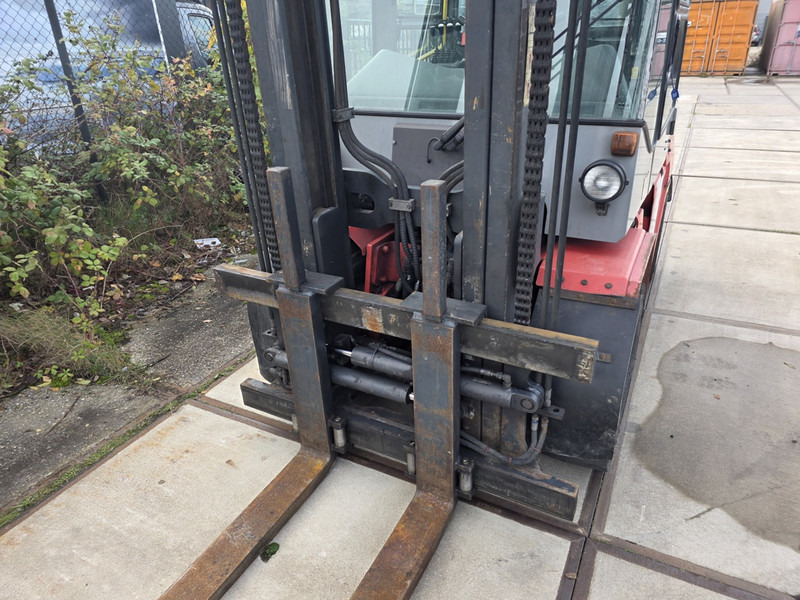 Kalmar DCE 55-6HM diesel heftruck 5.5 tons diesel heftruck - Diesel forklift: picture 4 Kalmar DCE 55-6HM diesel heftruck 5.5 tons diesel heftruck - Diesel forklift: picture 4