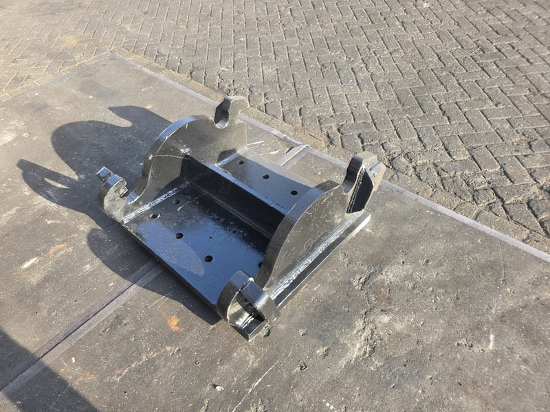 Kopplaat cw 45 adaptor plate verachtert cw 45 breedt - Quick coupler for Construction machinery: picture 3 Kopplaat cw 45 adaptor plate verachtert cw 45 breedt - Quick coupler for Construction machinery: picture 3
