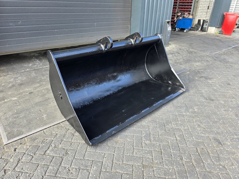 Slotenbak cw40 brede bak cw 40 slotenbak cw 40 brede bak cw 40 - Bucket for Construction machinery: picture 2 Slotenbak cw40 brede bak cw 40 slotenbak cw 40 brede bak cw 40 - Bucket for Construction machinery: picture 2