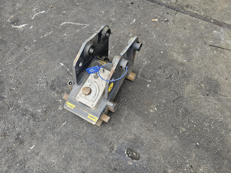 Snelwissel cw05 minigraver coupler cw05 - Quick coupler for Construction machinery: picture 3 Snelwissel cw05 minigraver coupler cw05 - Quick coupler for Construction machinery: picture 3