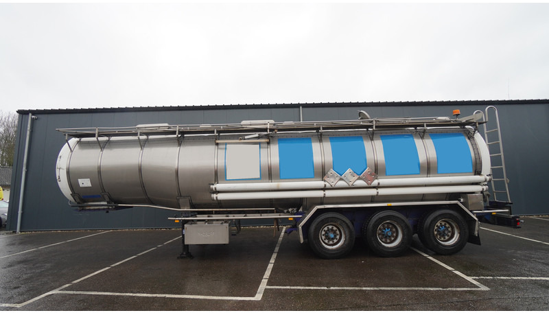 Burg 3 AXLE WATER TANK 32.000LTR - Tank semi-trailer: picture 1 Burg 3 AXLE WATER TANK 32.000LTR - Tank semi-trailer: picture 1