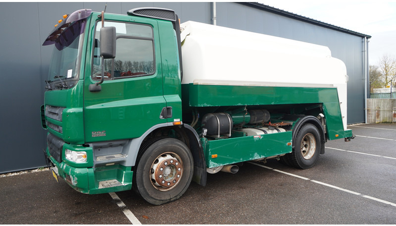 DAF 75.250 FUEL TANK TRUCK 11.300LTR 783.400KM - Tank truck: picture 3 DAF 75.250 FUEL TANK TRUCK 11.300LTR 783.400KM - Tank truck: picture 3