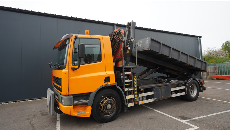 DAF CF 65.210 HOOKARM SYSTEM WITH PALFINGER PK 9501 CRANE - Crane truck: picture 3 DAF CF 65.210 HOOKARM SYSTEM WITH PALFINGER PK 9501 CRANE - Crane truck: picture 3