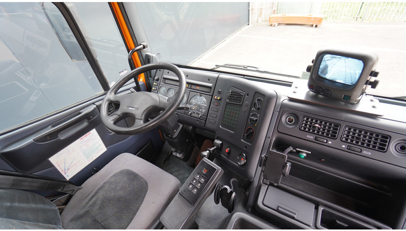 DAF CF 65.210 HOOKARM SYSTEM WITH PALFINGER PK 9501 CRANE - Crane truck: picture 5 DAF CF 65.210 HOOKARM SYSTEM WITH PALFINGER PK 9501 CRANE - Crane truck: picture 5