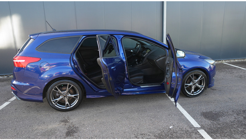 Minibus, Passenger van Ford Focus WAGON 1.5TDCI ST-Line: picture 8