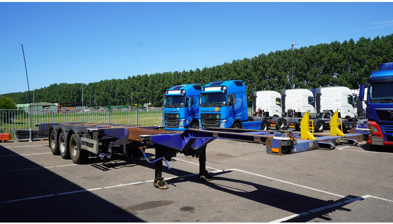 Pacton 3 AXLE CONTAINER TRANSPORT TRAILER EXTENDABLE 45 FT - Container transporter/ Swap body semi-trailer: picture 3 Pacton 3 AXLE CONTAINER TRANSPORT TRAILER EXTENDABLE 45 FT - Container transporter/ Swap body semi-trailer: picture 3