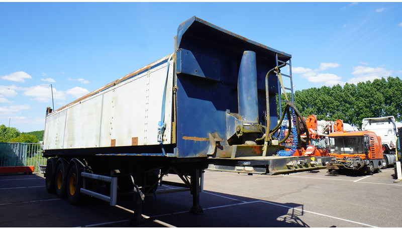 Renders 3 AXLE TIPPER TRAILER - Tipper semi-trailer: picture 3 Renders 3 AXLE TIPPER TRAILER - Tipper semi-trailer: picture 3
