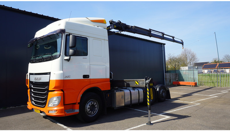 DAF XF 460 6X2 SC WITH PALFINGER PK 18002 EH CRANE - Tractor unit: picture 2 DAF XF 460 6X2 SC WITH PALFINGER PK 18002 EH CRANE - Tractor unit: picture 2