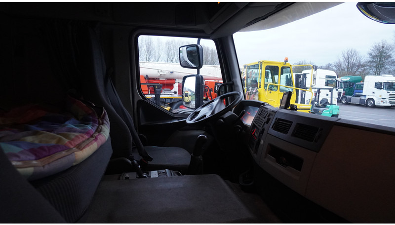 Box truck Volvo FE 280 CLOSED BOX 354.000KM MANUAL GEARBOX: picture 6
