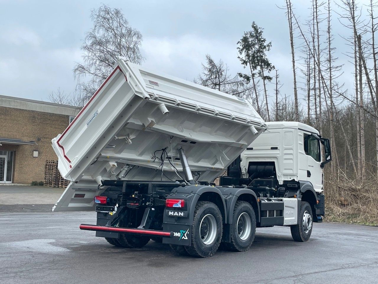Tipper MAN TGS 33.440 6x4 /Euro6 3-Seiten-Kipper EuromixMTP: picture 23