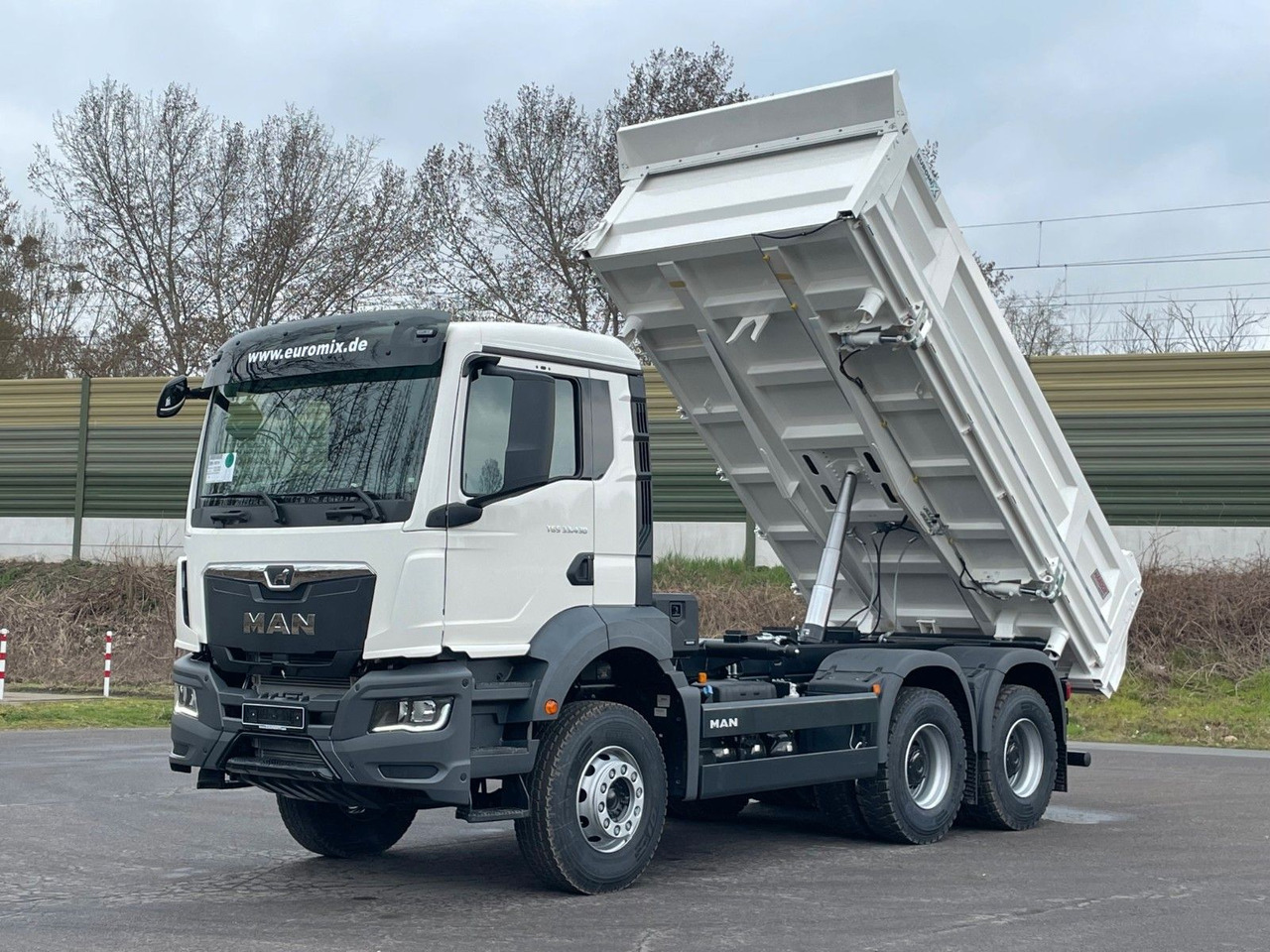 Tipper MAN TGS 33.440 6x4 /Euro6 3-Seiten-Kipper EuromixMTP: picture 10