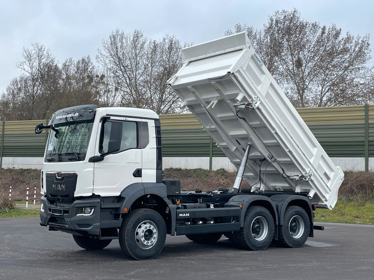 Tipper MAN TGS 33.440 6x4 /Euro6 3-Seiten-Kipper EuromixMTP: picture 11