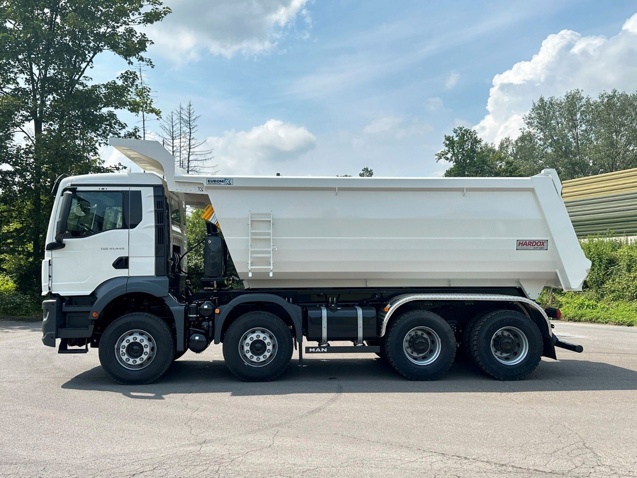 MAN TGS 41.440 8x4 EuromixMTP Mulden-Kipper - Tipper: picture 2 MAN TGS 41.440 8x4 EuromixMTP Mulden-Kipper - Tipper: picture 2