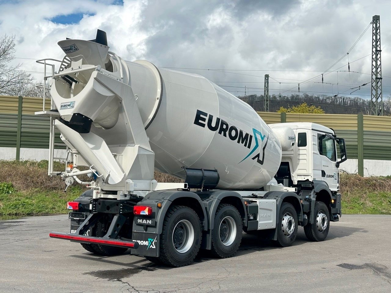 Concrete mixer truck MAN TGS 41.440 8x4 WECHSELSYSTEM KIPPER+MISCHER: picture 23