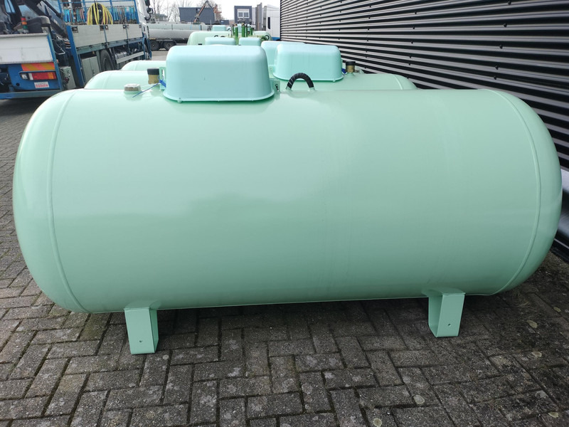 De Visser Propaan/Butaan LPG tank 1600 (0,8 ton) Gastank, Gas, Gaz, LPG, GPL, Propane, Butane Ø1000 including tankfittings - Fuel tank for Truck: picture 1 De Visser Propaan/Butaan LPG tank 1600 (0,8 ton) Gastank, Gas, Gaz, LPG, GPL, Propane, Butane Ø1000 including tankfittings - Fuel tank for Truck: picture 1