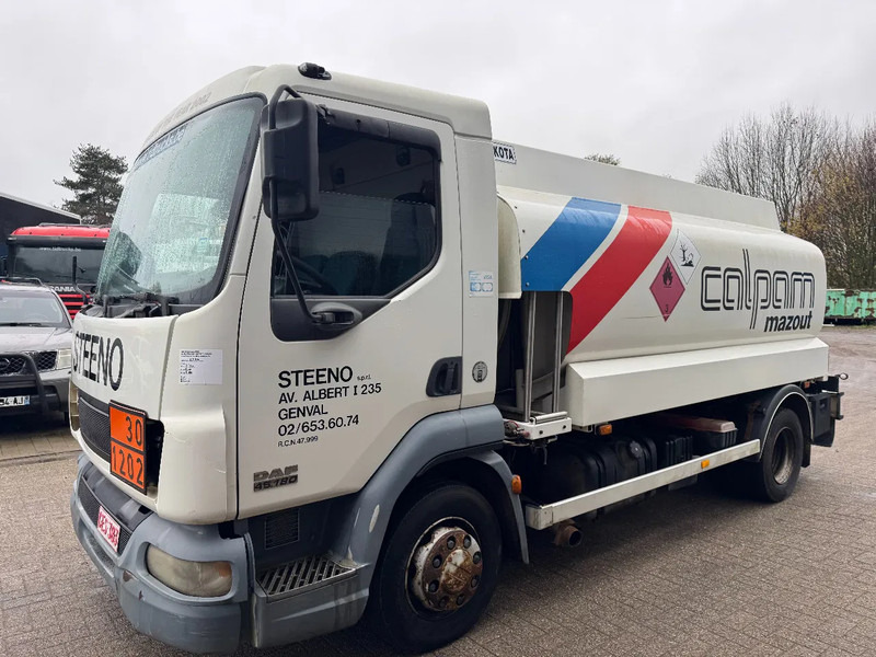 DAF LF 45 **FUELTANKER-PETROLIER-BELGIAN TRUCK** - Tank truck: picture 3 DAF LF 45 **FUELTANKER-PETROLIER-BELGIAN TRUCK** - Tank truck: picture 3