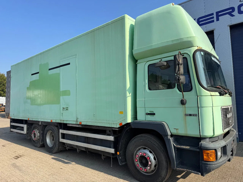 MAN 25.322 **BELGIAN TRUCK- - Box truck: picture 3 MAN 25.322 **BELGIAN TRUCK- - Box truck: picture 3