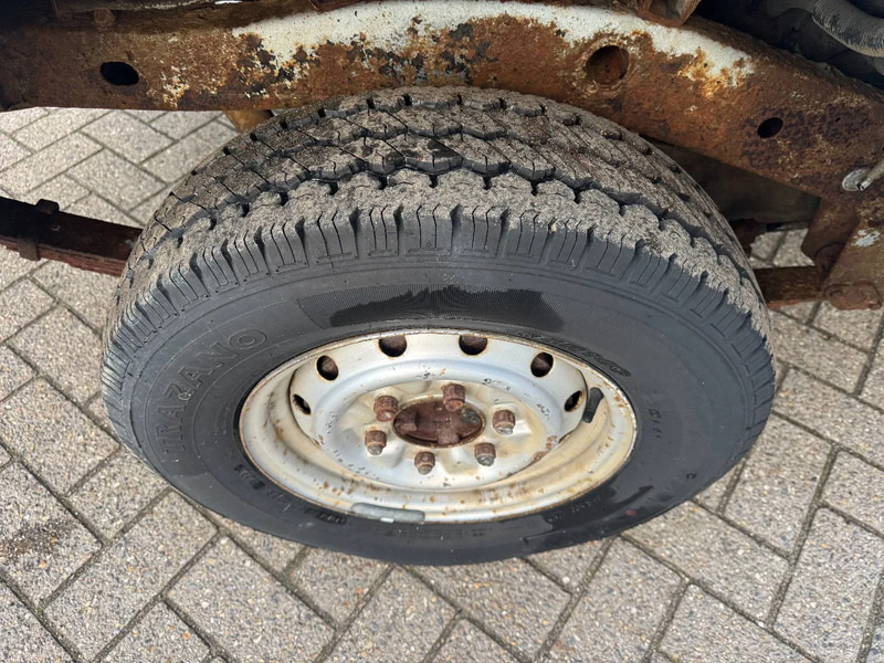 Mazda B-serie **B2200-DIESEL** - Car: picture 5 Mazda B-serie **B2200-DIESEL** - Car: picture 5