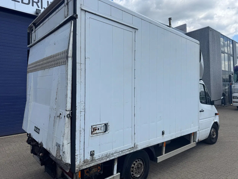 Mercedes-Benz Sprinter 313 **BOX+LIFT** - Box van: picture 5 Mercedes-Benz Sprinter 313 **BOX+LIFT** - Box van: picture 5