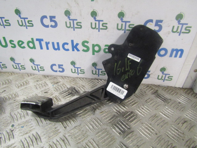 DAF LF 220 EURO 6 THROTTLE CONTROL UNIT P/NO 7482492423/401177 - Electrical system for Truck: picture 2 DAF LF 220 EURO 6 THROTTLE CONTROL UNIT P/NO 7482492423/401177 - Electrical system for Truck: picture 2