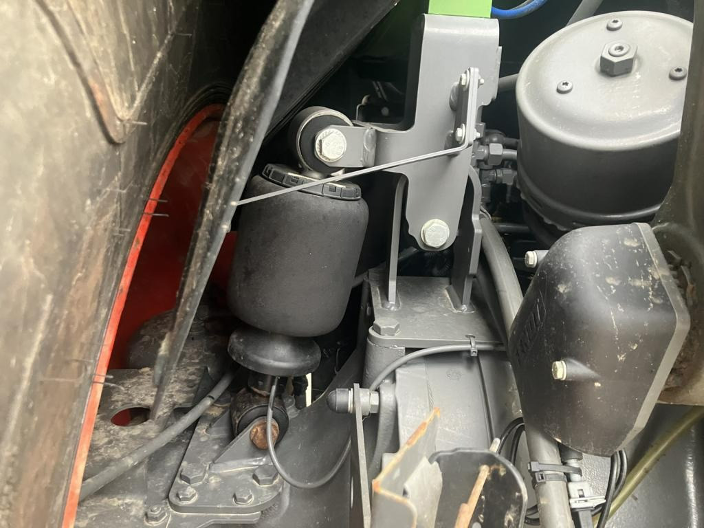 Farm tractor Fendt 936 VARIO: picture 32