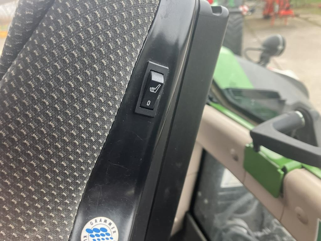 Farm tractor Fendt 936 VARIO: picture 15