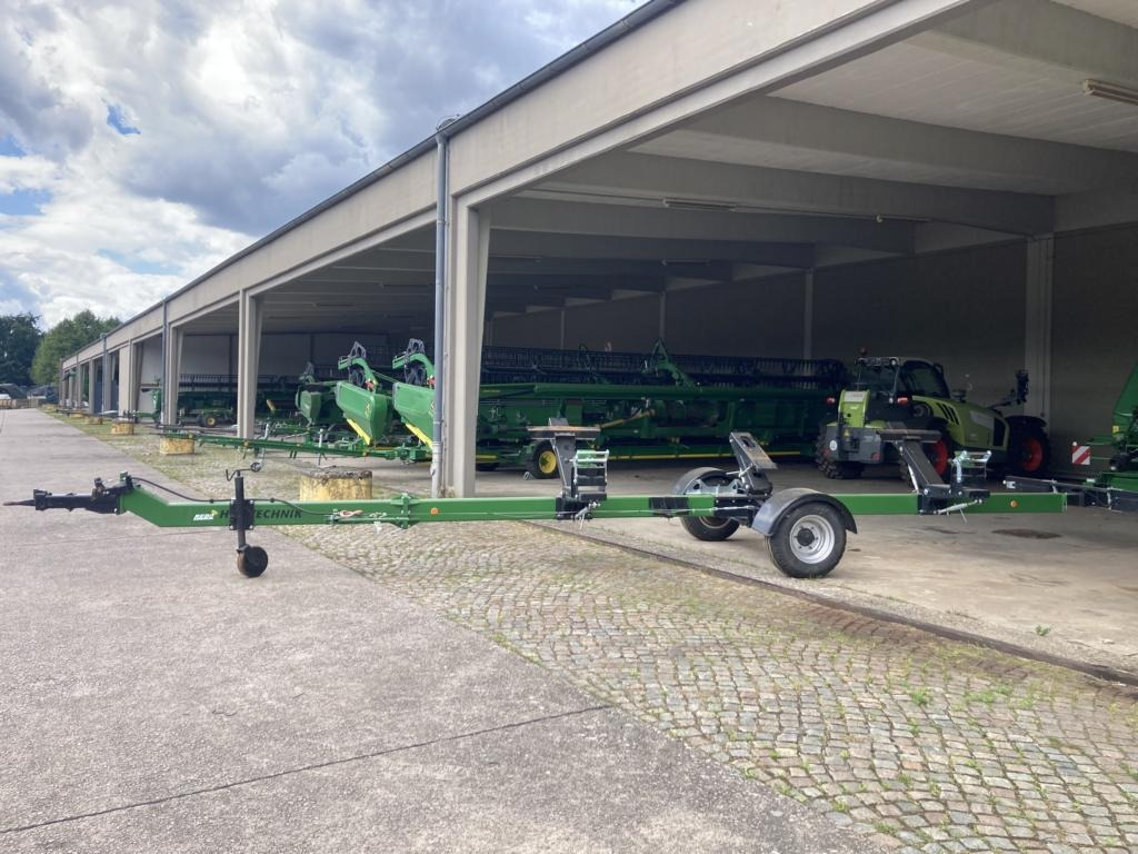 H B SCHNEIDWERKSWAGEN - Combine harvester: picture 1 H B SCHNEIDWERKSWAGEN - Combine harvester: picture 1