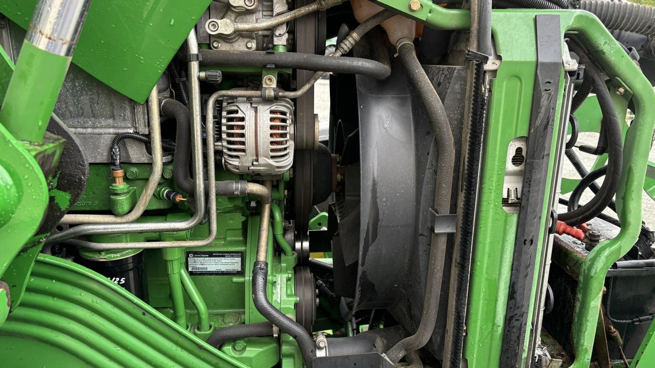 John Deere 6230 PREMIUM - Farm tractor: picture 5 John Deere 6230 PREMIUM - Farm tractor: picture 5