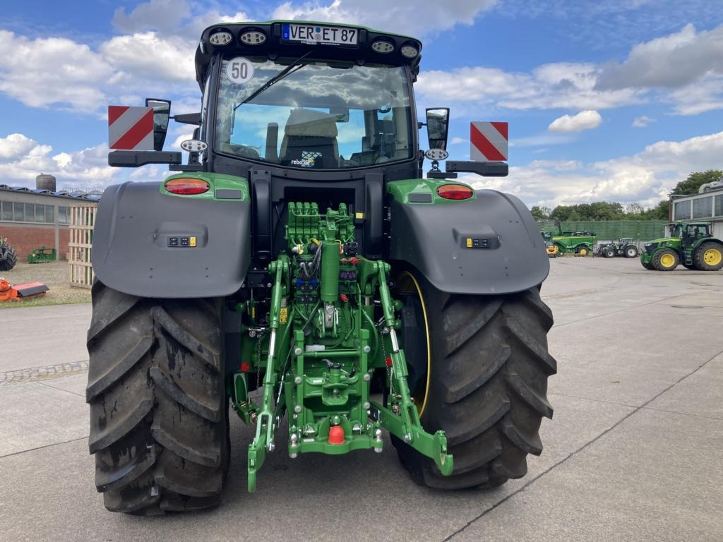 Farm tractor John Deere 6R250: picture 17