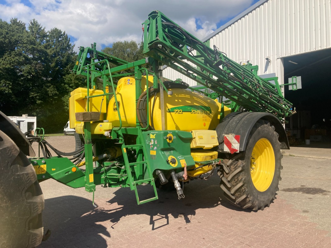 Sprayer John Deere 732: picture 20