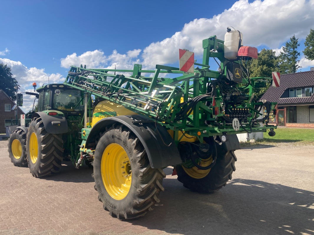 Sprayer John Deere 732: picture 24