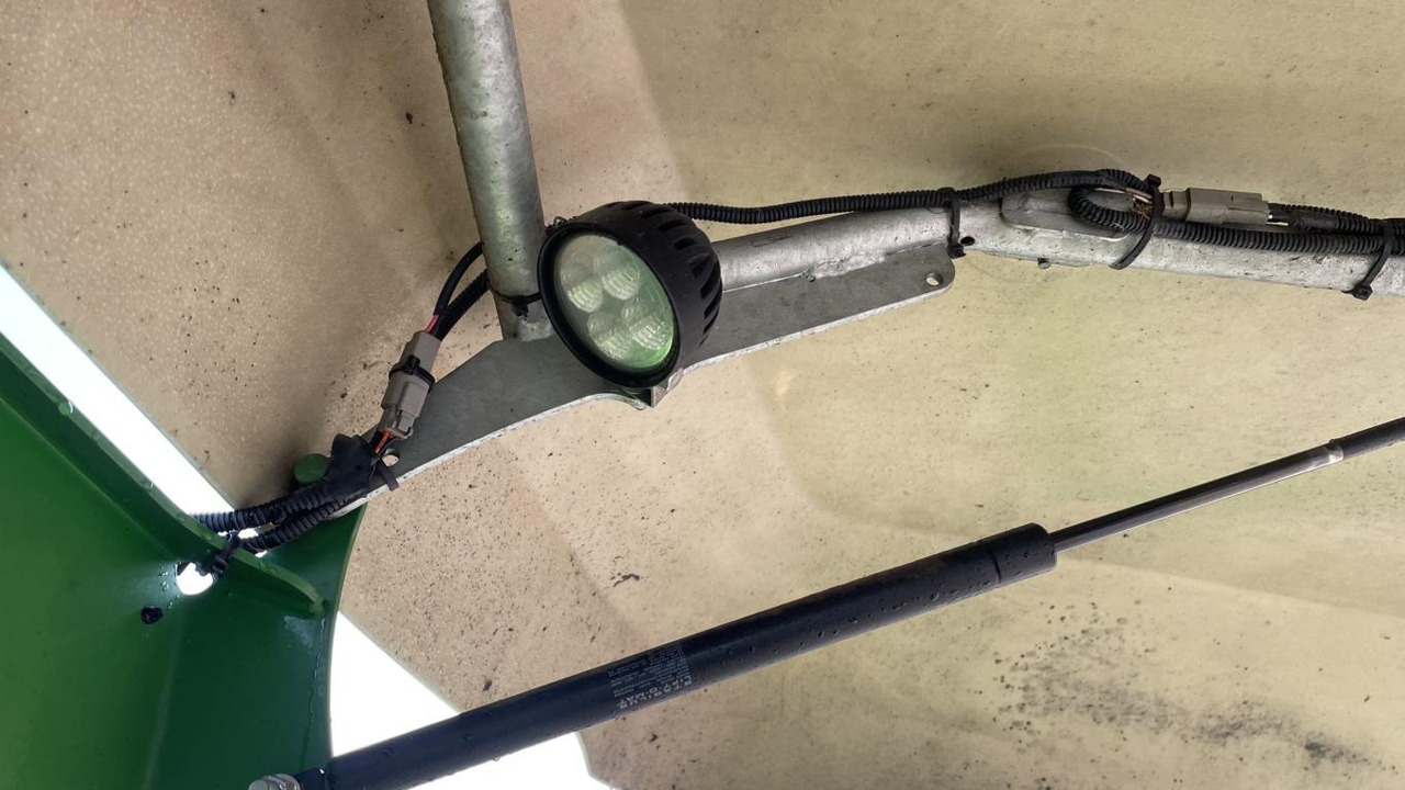 Hay and forage equipment John Deere C441R: picture 12 Hay and forage equipment John Deere C441R: picture 12