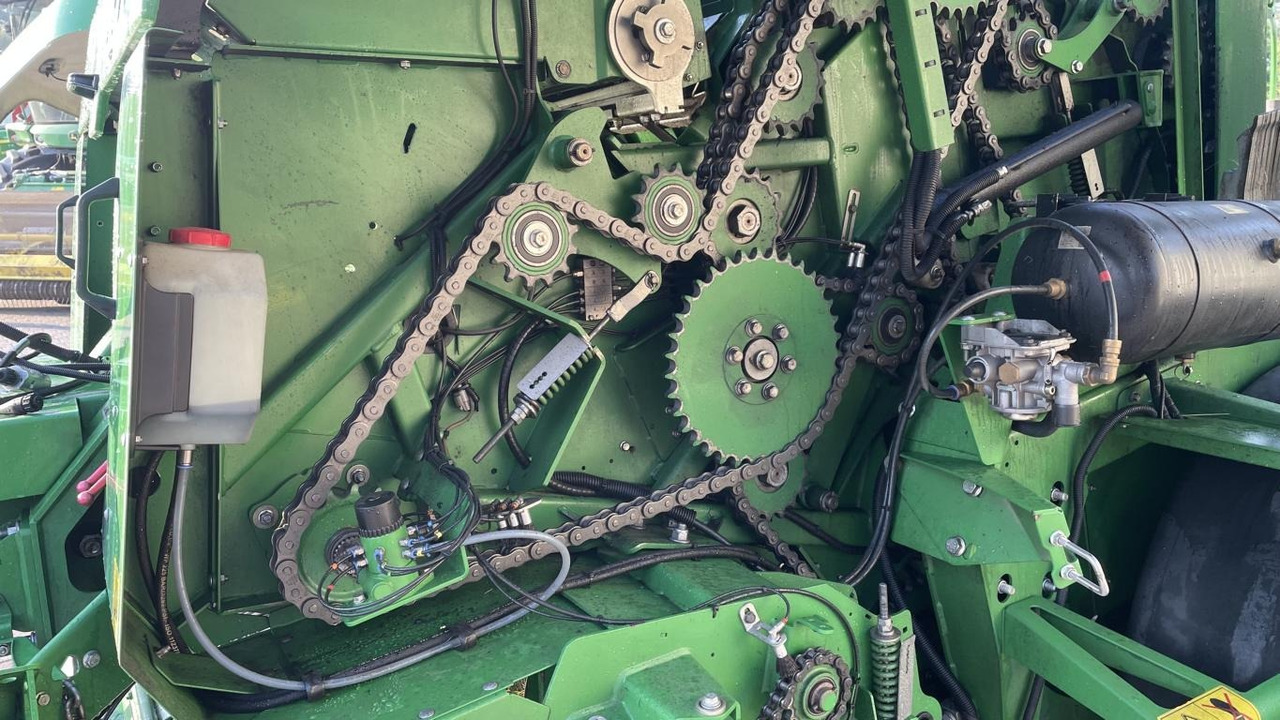 Hay and forage equipment John Deere C441R: picture 15 Hay and forage equipment John Deere C441R: picture 15